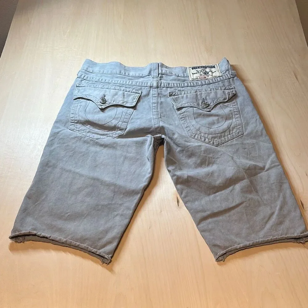 TRUE RELIGION Straight Cut Off NATURAL BIG‎ T Shorts Flap Pockets 36